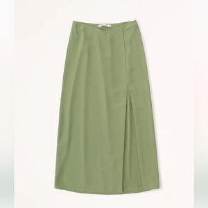 Abercrombie & Fitch Women’s Dipped Waist Midi Slit Skirt Size Medium Sage Green